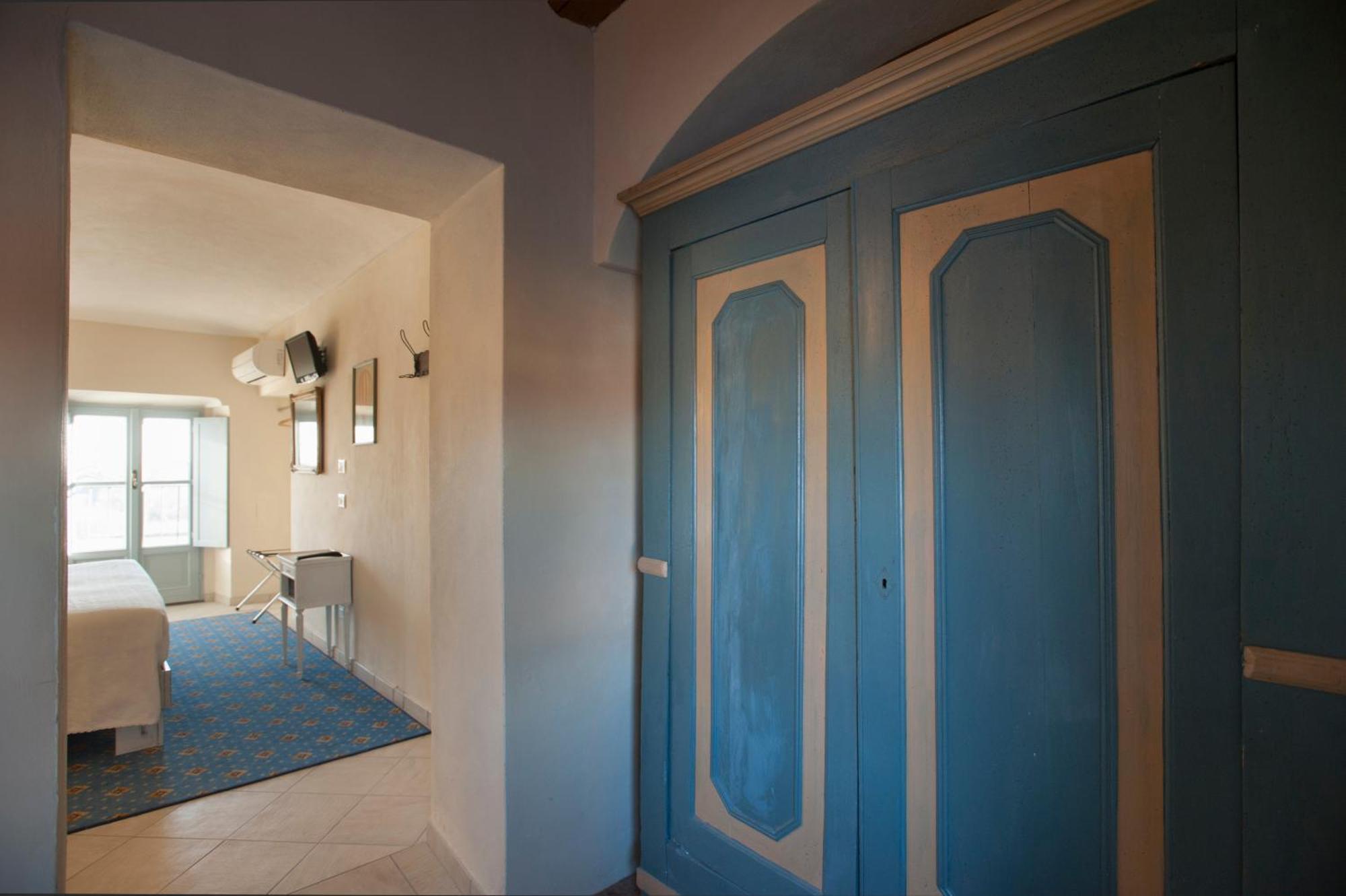 Hotel Il Campanile Cherasco Zimmer foto